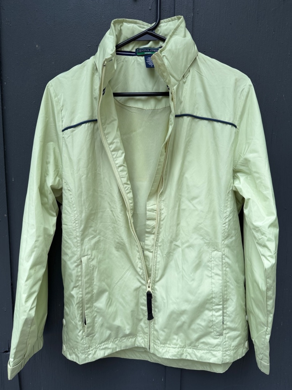 Devin and jones Women's Light Green Utility Jacket with Mesh Lining